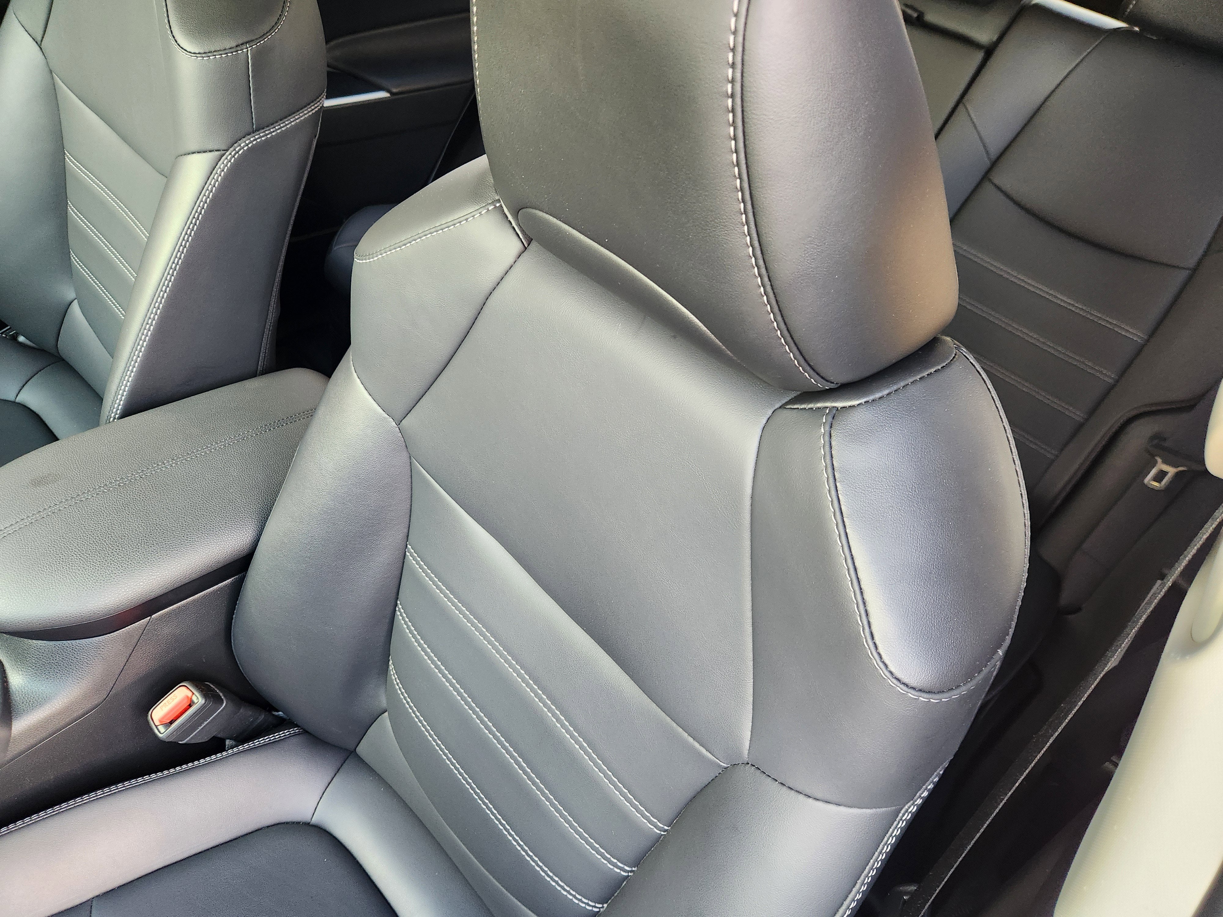 2025 Toyota RAV4 Hybrid XLE Premium