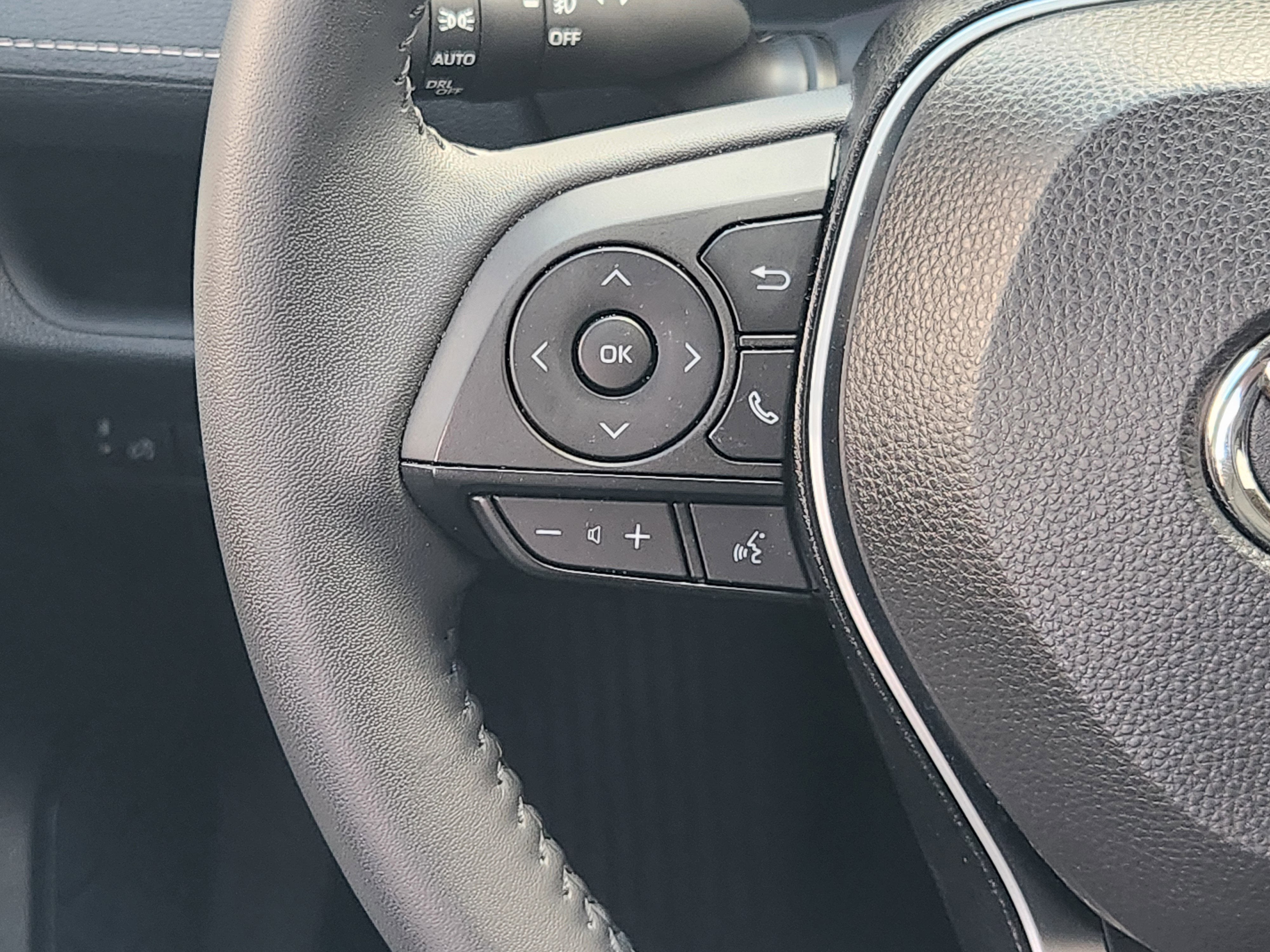 2025 Toyota RAV4 Hybrid XLE Premium