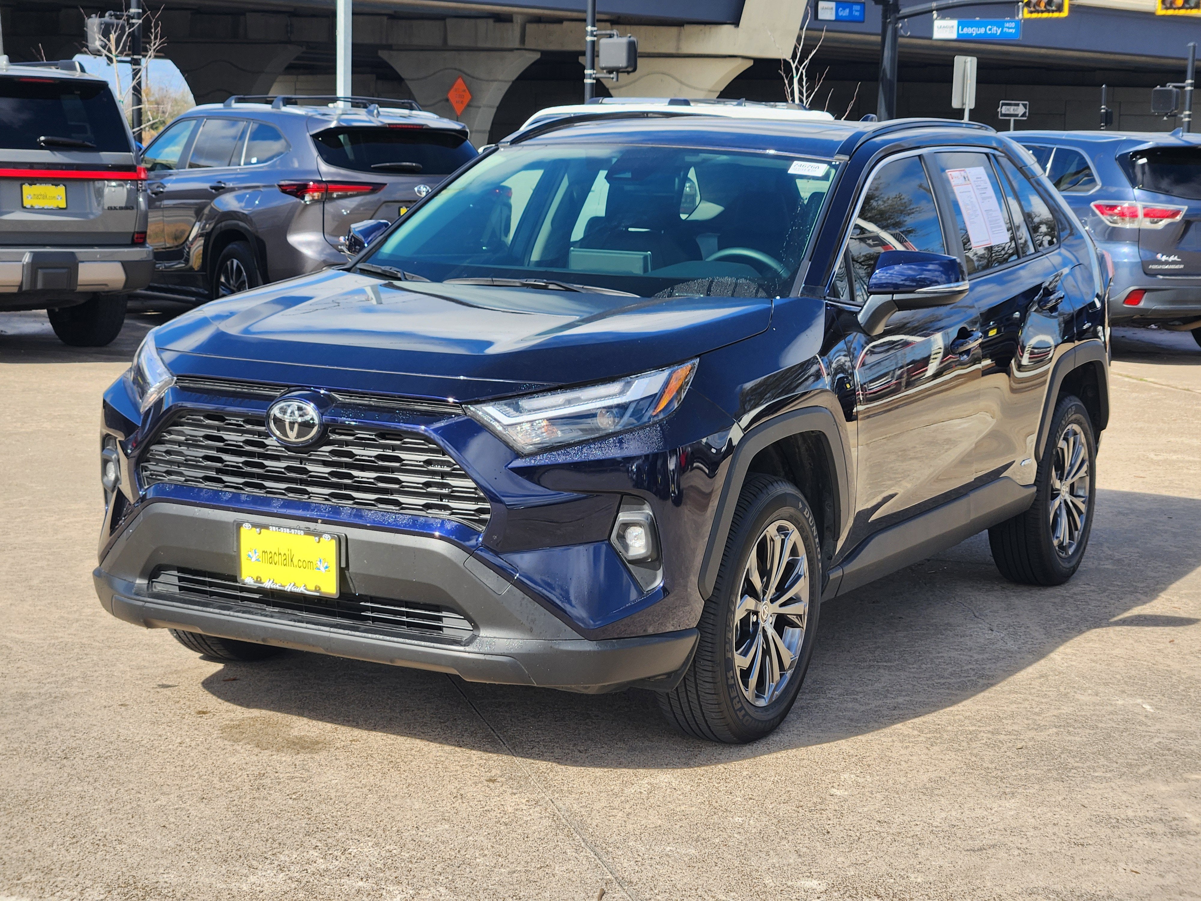 2025 Toyota RAV4 Hybrid XLE Premium