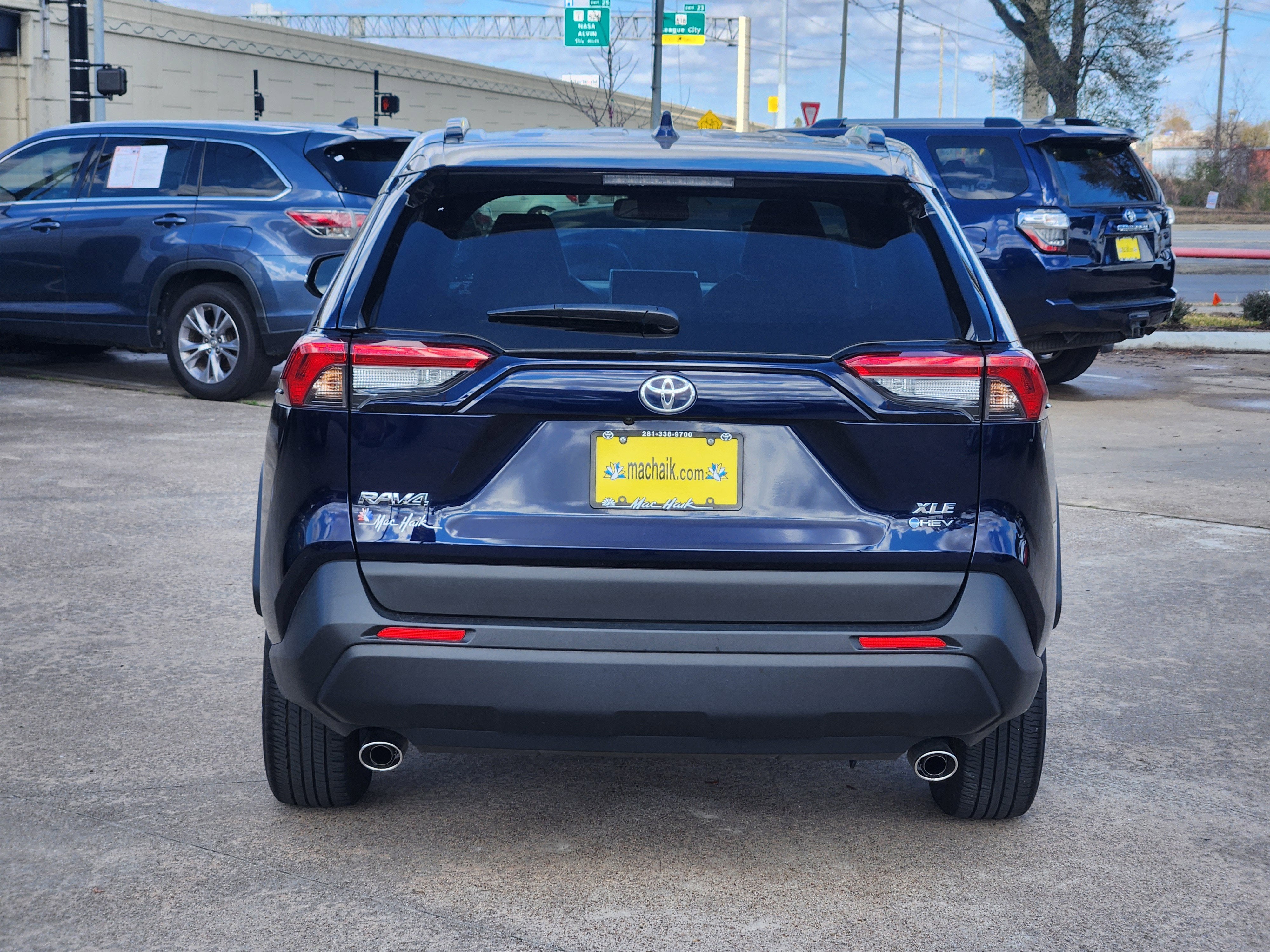 2025 Toyota RAV4 Hybrid XLE Premium