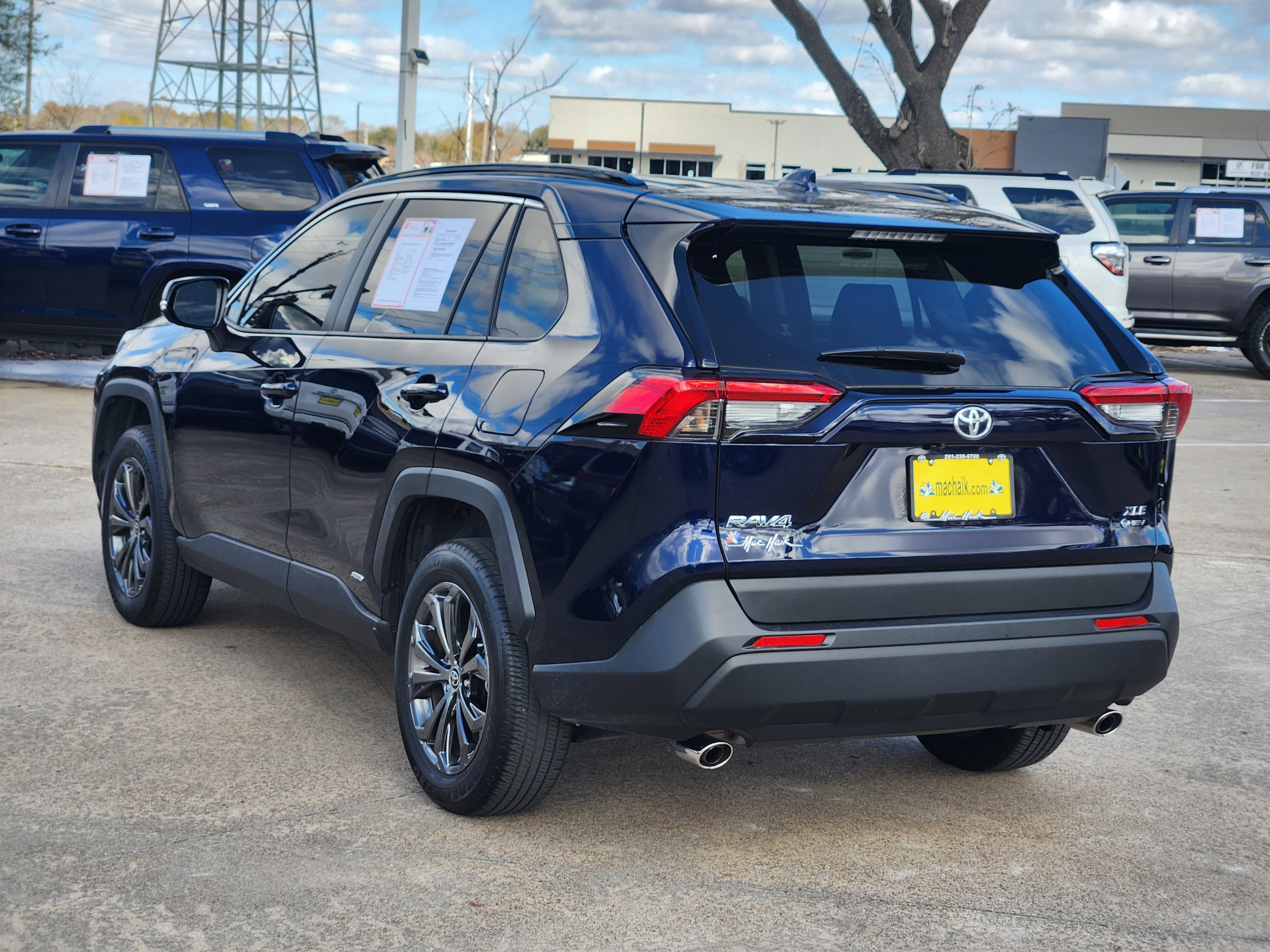 2025 Toyota RAV4 Hybrid XLE Premium