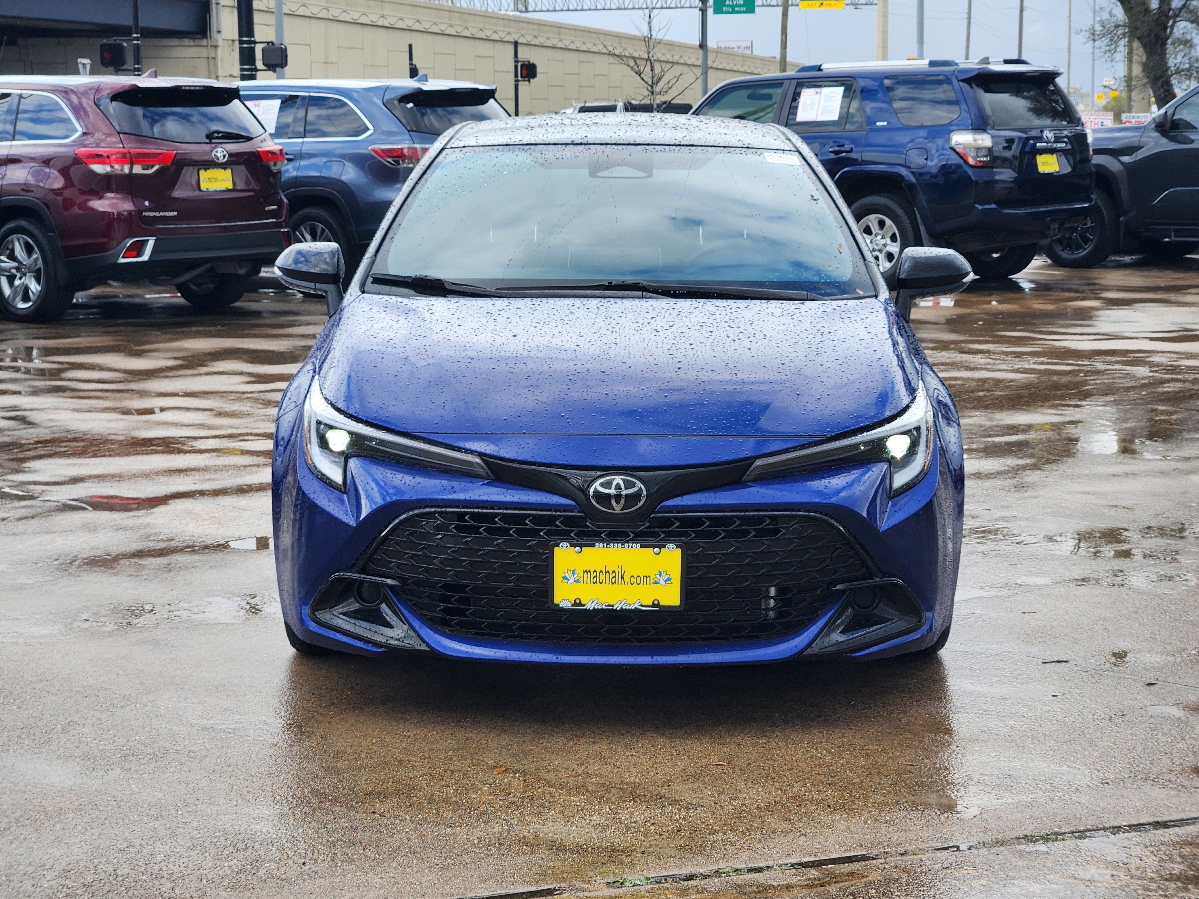 2025 Toyota Corolla Hatchback SE