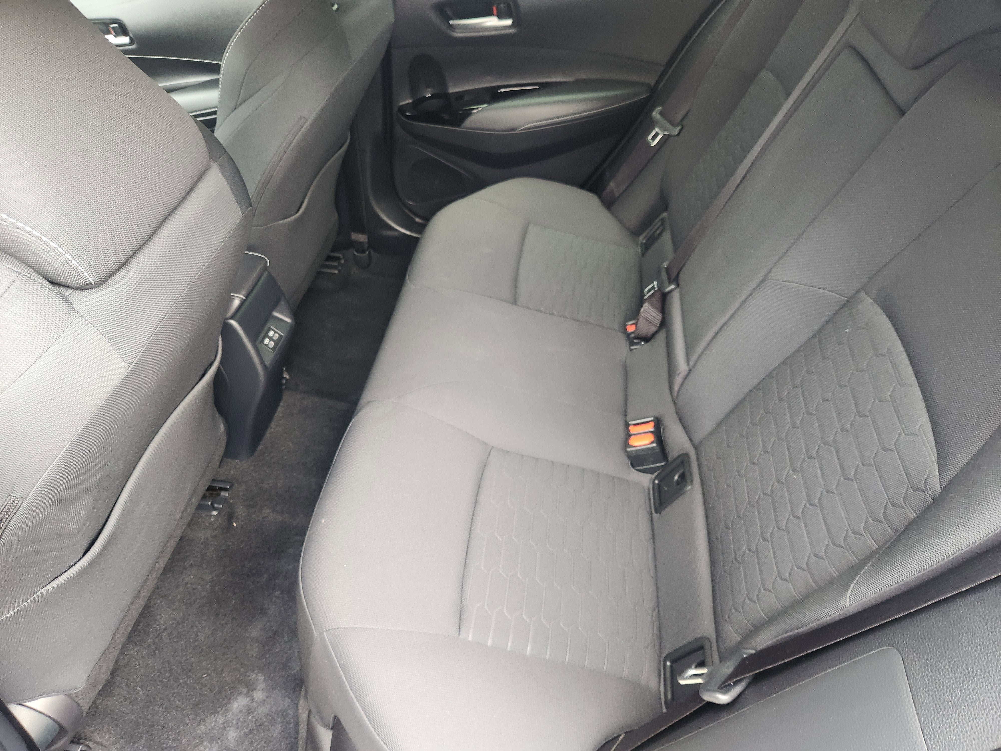 2025 Toyota Corolla Hatchback SE