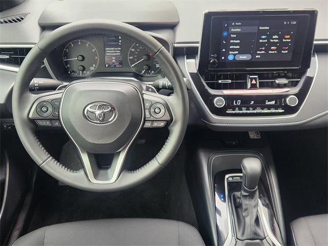 2025 Toyota Corolla Hatchback SE