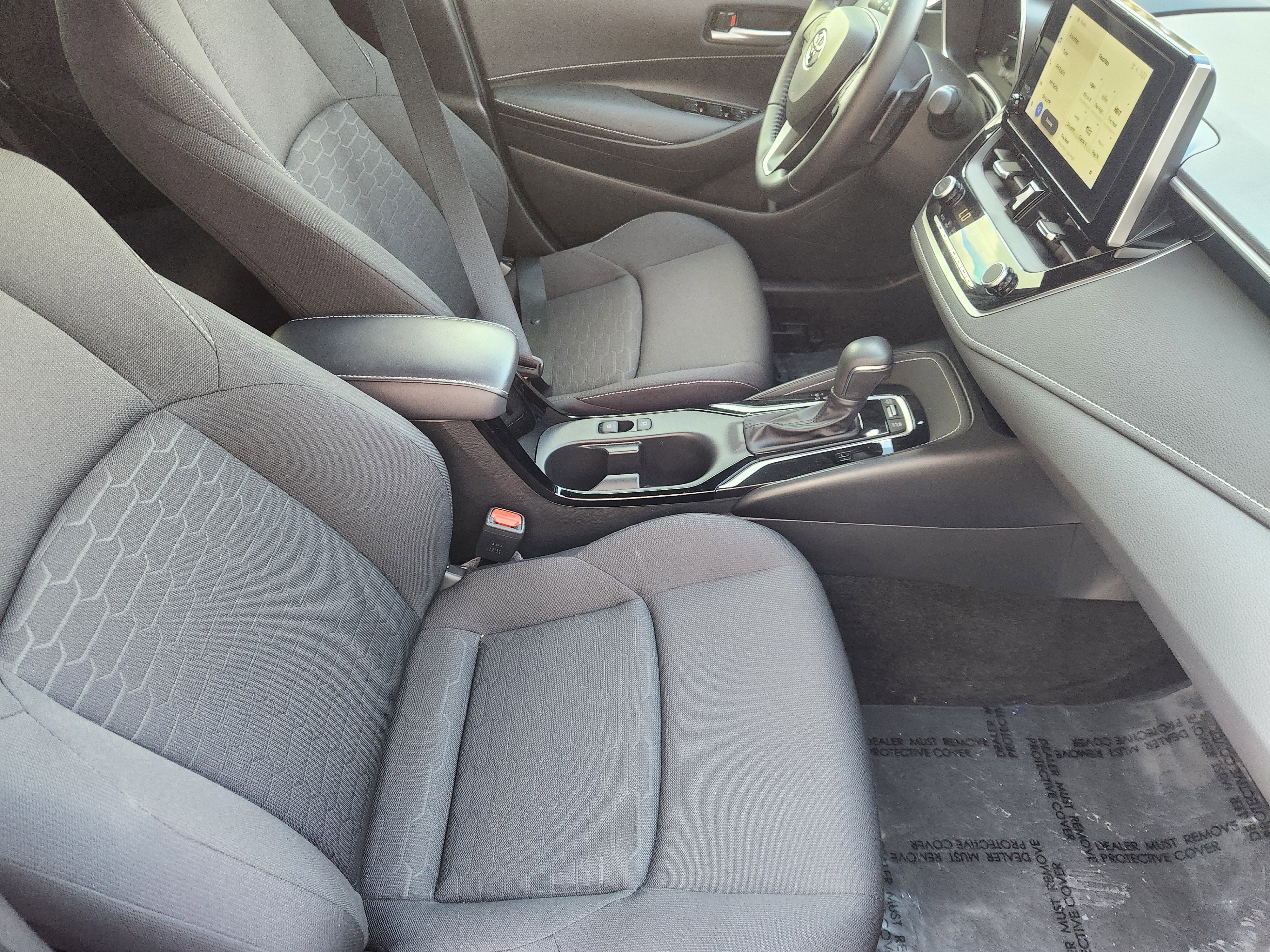 2025 Toyota Corolla Hatchback SE