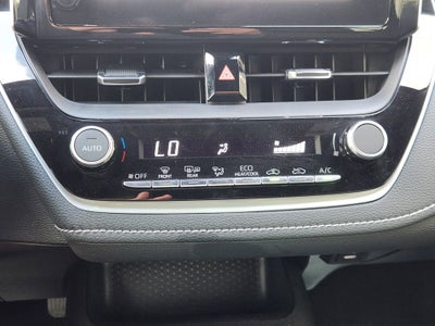 2025 Toyota Corolla Hatchback SE