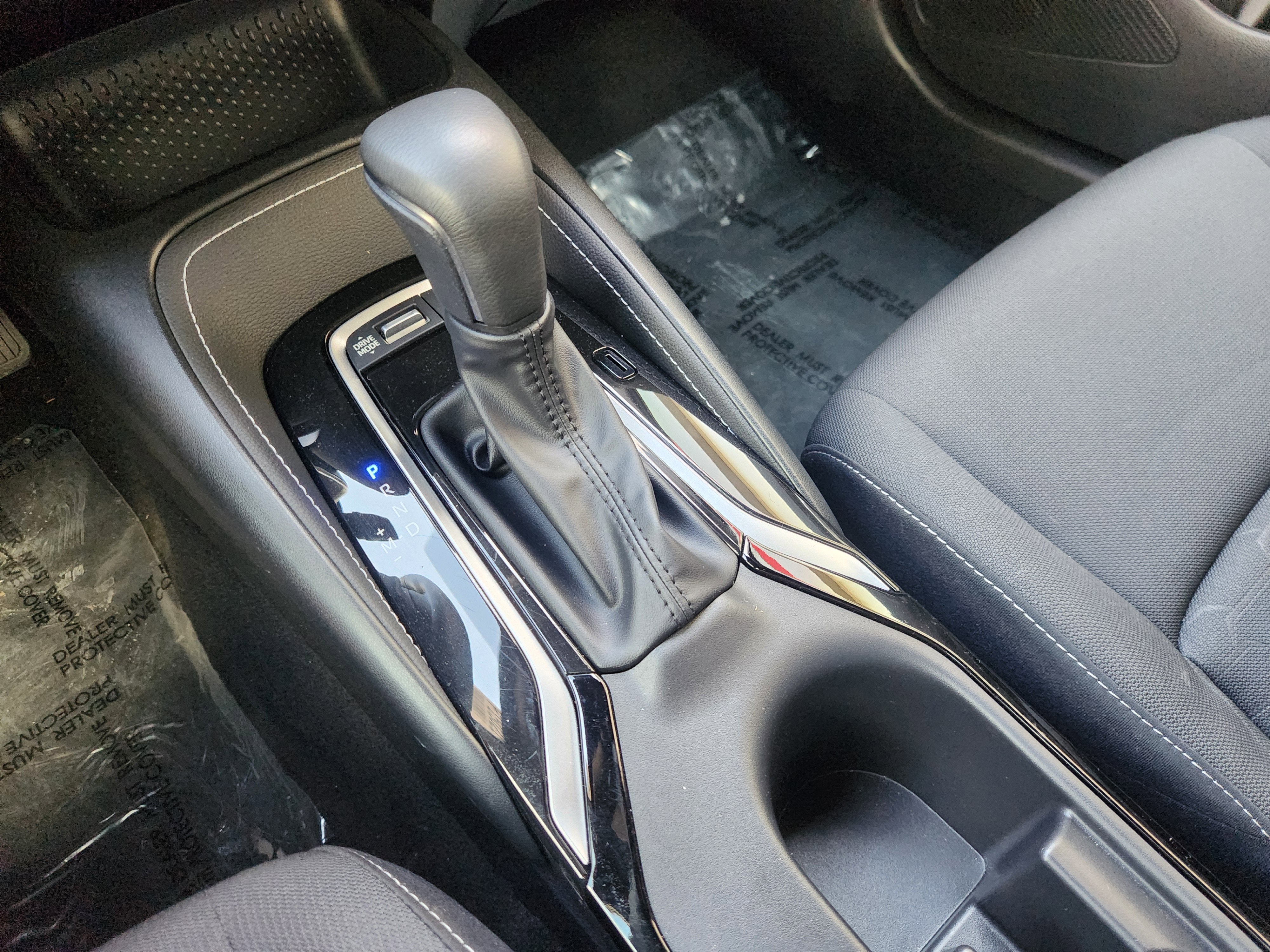 2025 Toyota Corolla Hatchback SE