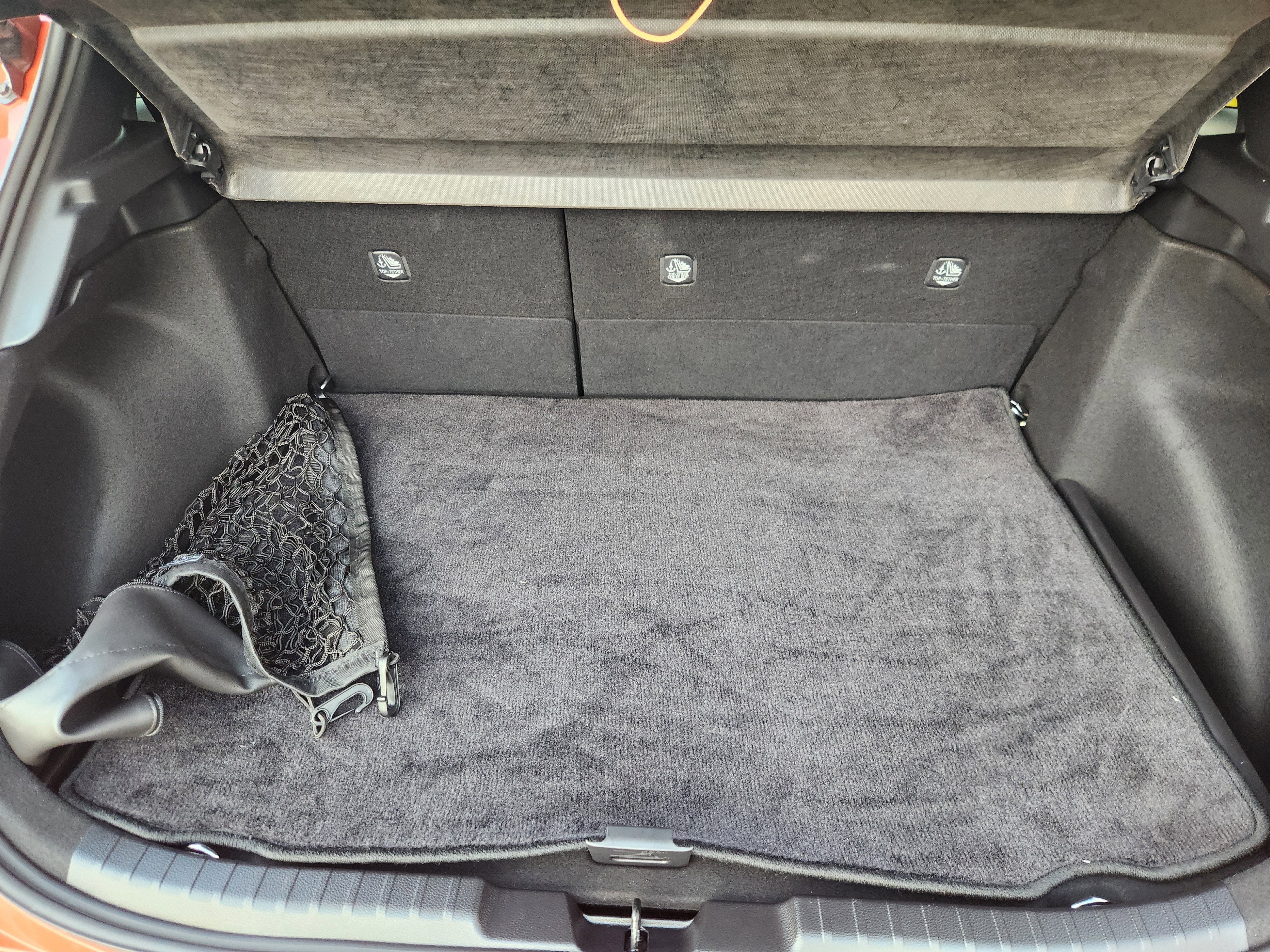 2025 Toyota Corolla Hatchback SE