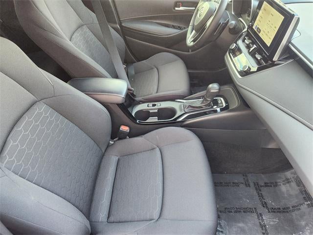 2025 Toyota Corolla Hatchback SE