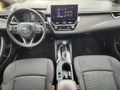 2025 Toyota Corolla Hatchback SE