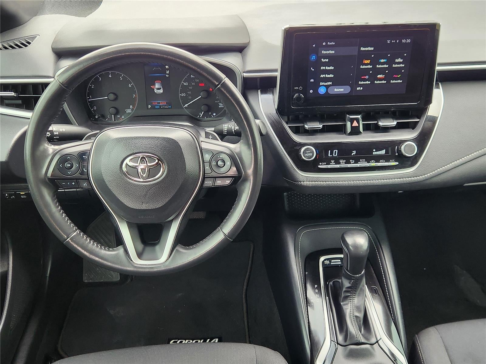 2025 Toyota Corolla Hatchback SE