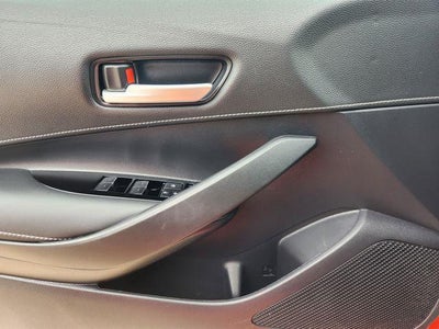 2025 Toyota Corolla Hatchback SE