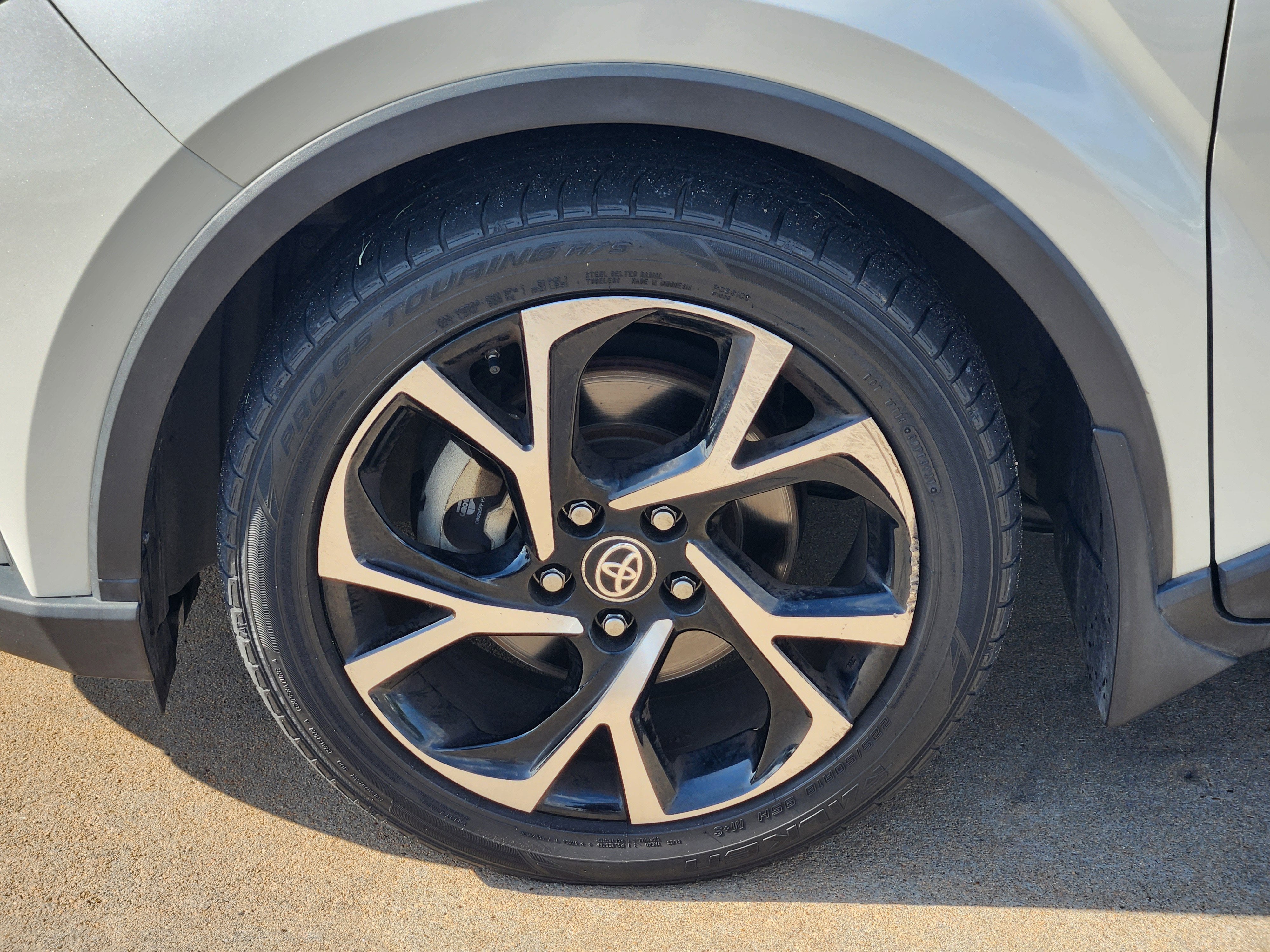 2020 Toyota C-HR XLE