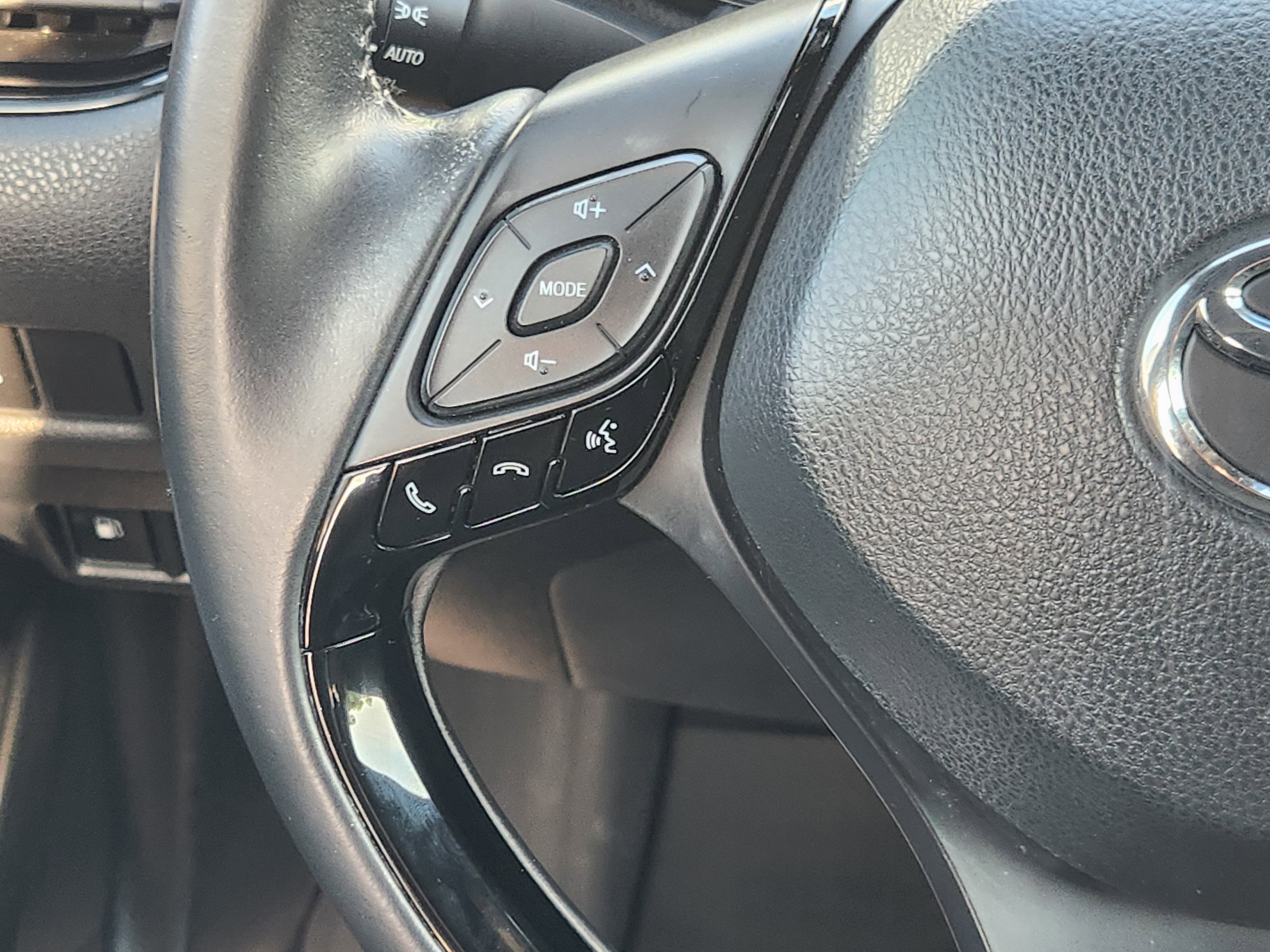 2020 Toyota C-HR XLE