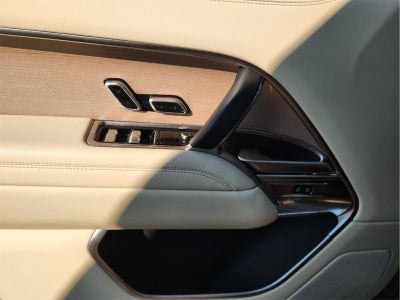 2024 Land Rover Range Rover SE