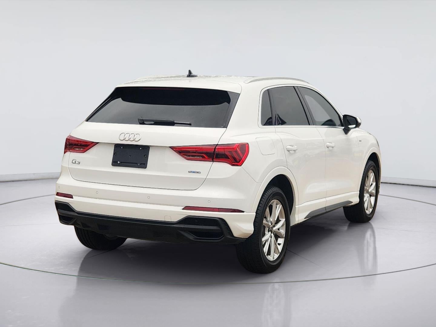2023 Audi Q3 S line Premium