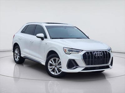 2023 Audi Q3 S line Premium