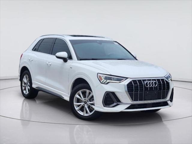 2023 Audi Q3 S line Premium