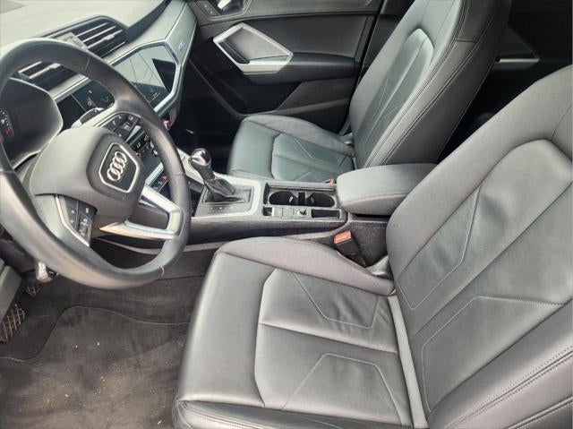 2023 Audi Q3 S line Premium