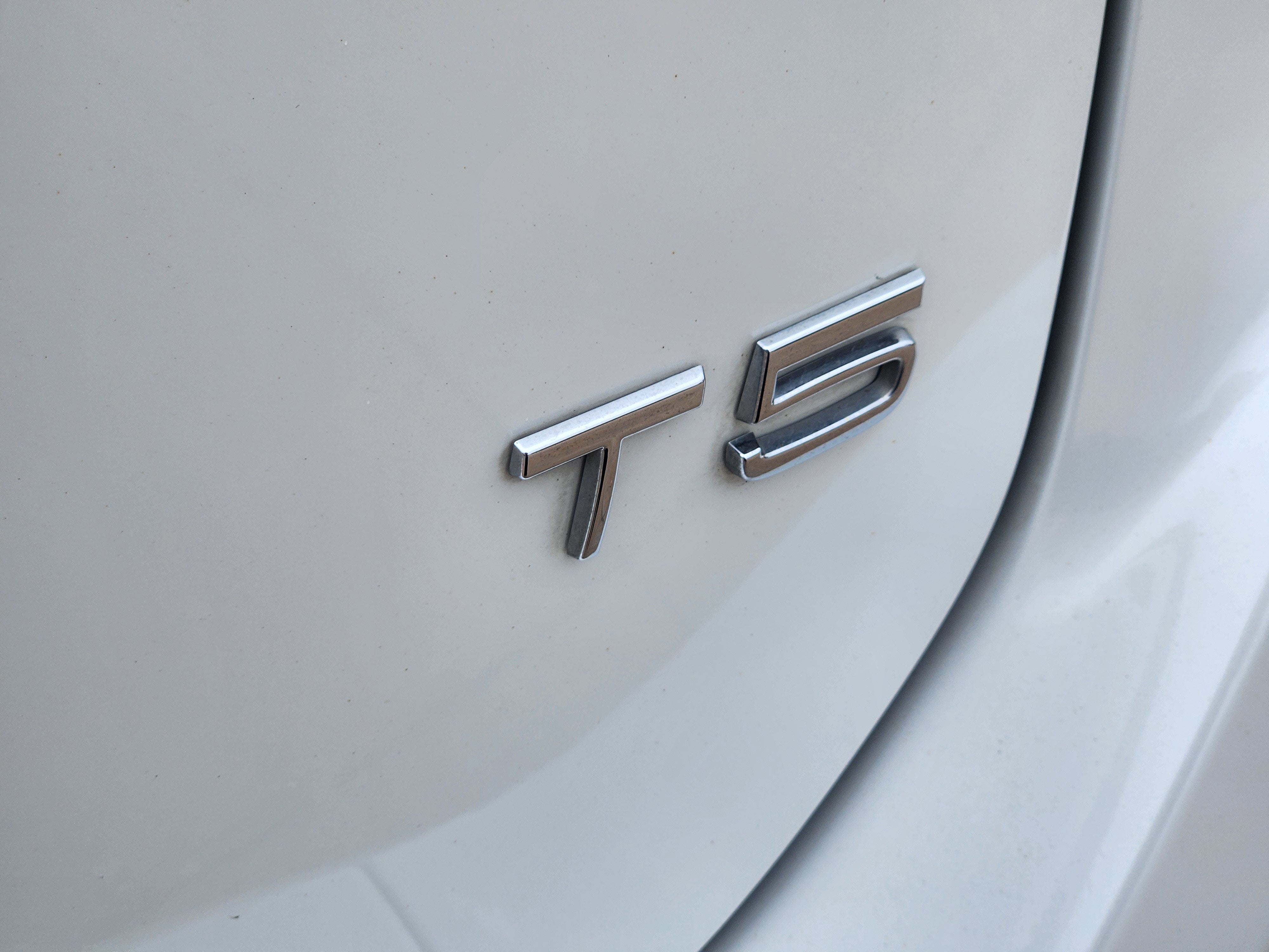 2017 Volvo XC60 T5 Dynamic