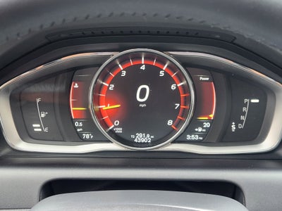 2017 Volvo XC60 T5 Dynamic