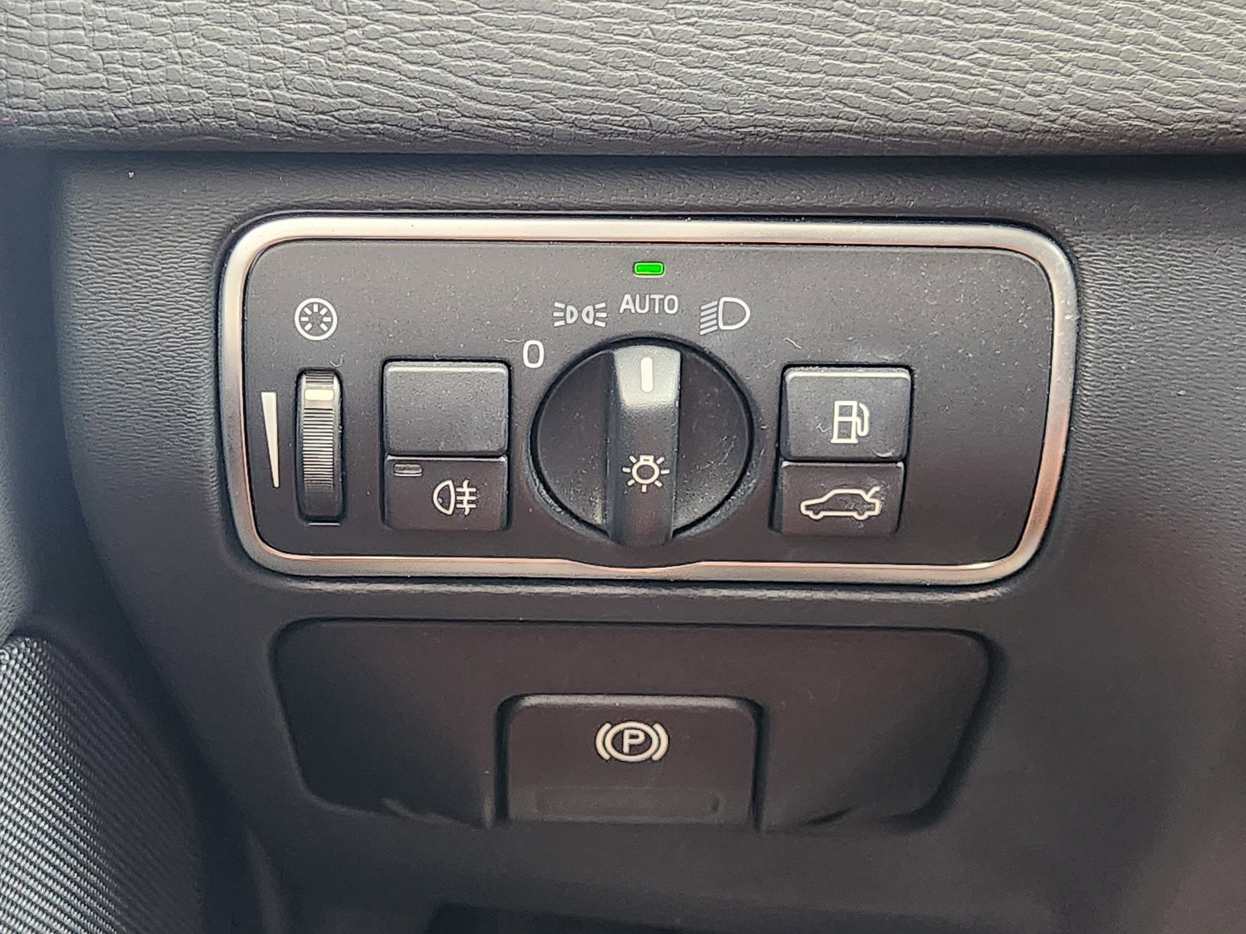 2017 Volvo XC60 T5 Dynamic