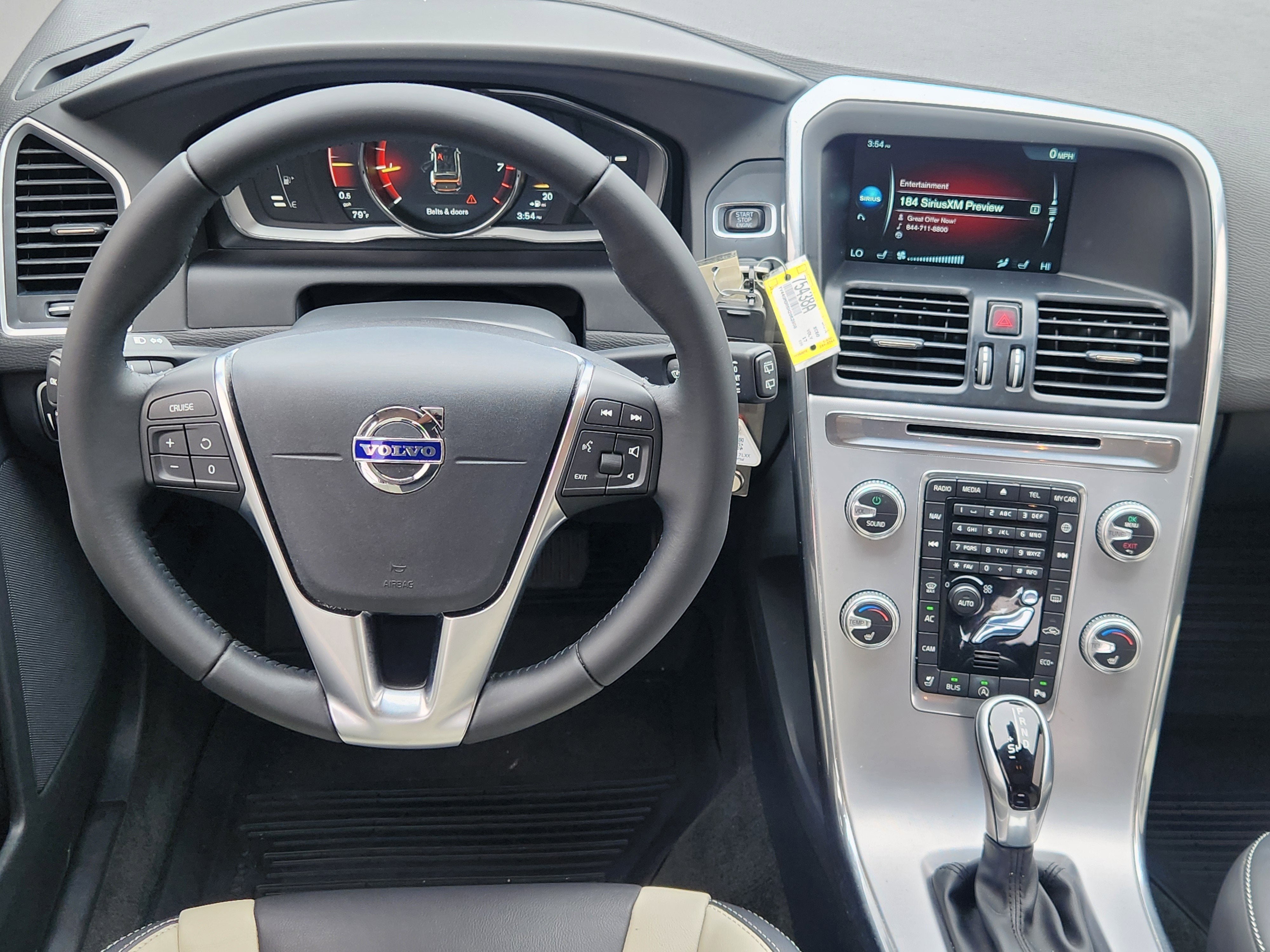 2017 Volvo XC60 T5 Dynamic
