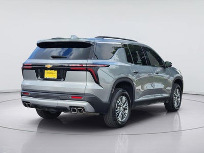 2025 Chevrolet Traverse FWD LT