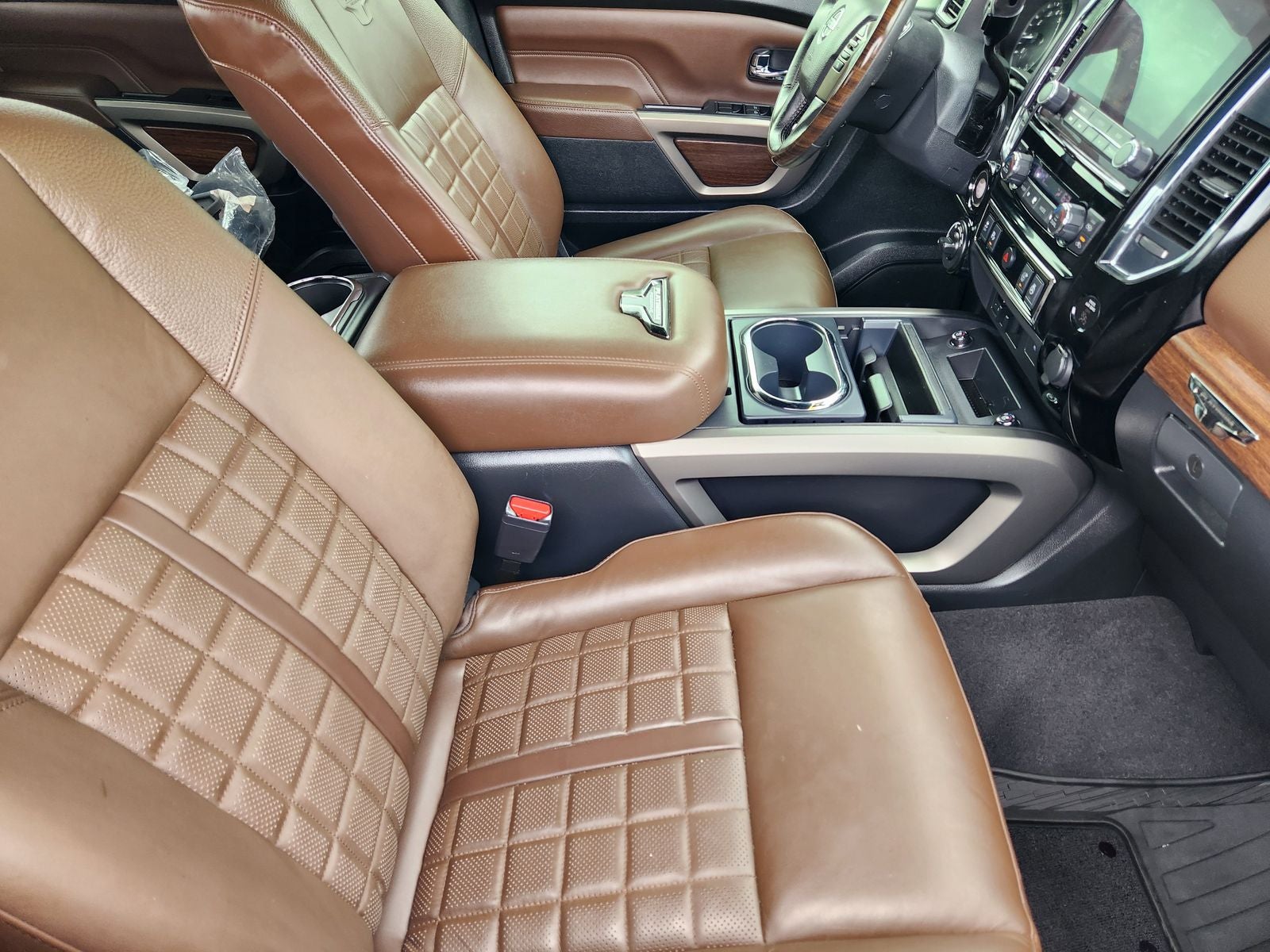 2021 Nissan Titan Platinum Reserve