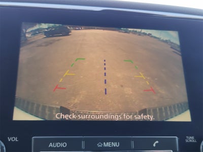 2023 Nissan Titan SV