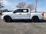 2023 Nissan Titan SV