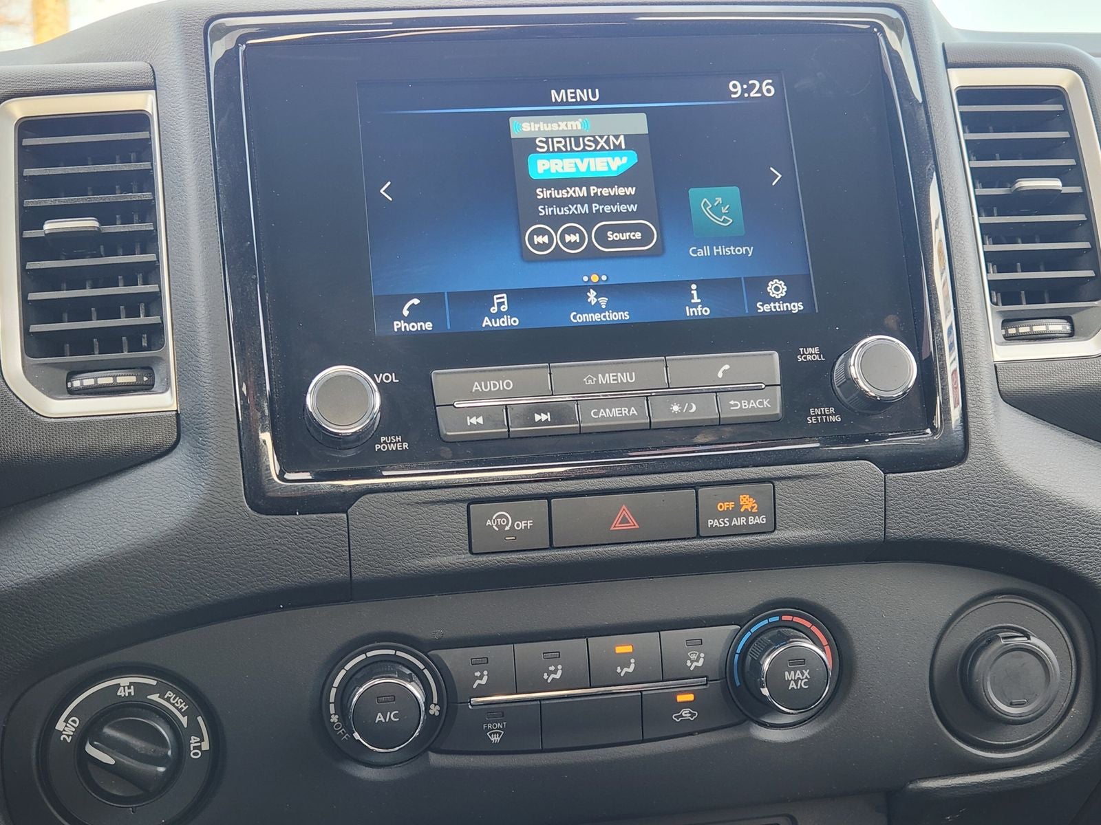 2024 Nissan Frontier SV