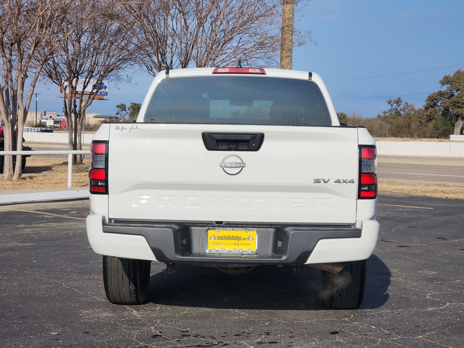 2024 Nissan Frontier SV