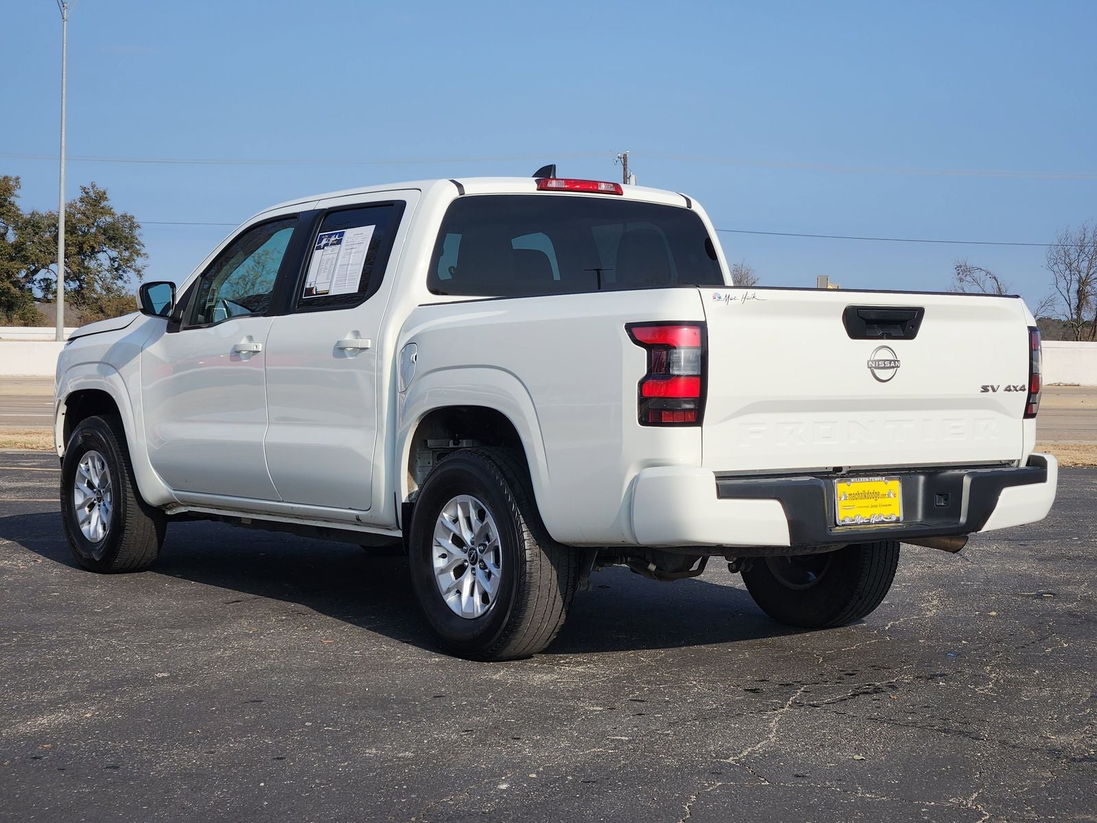 2024 Nissan Frontier SV