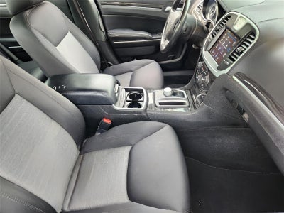 2022 Chrysler 300 Touring