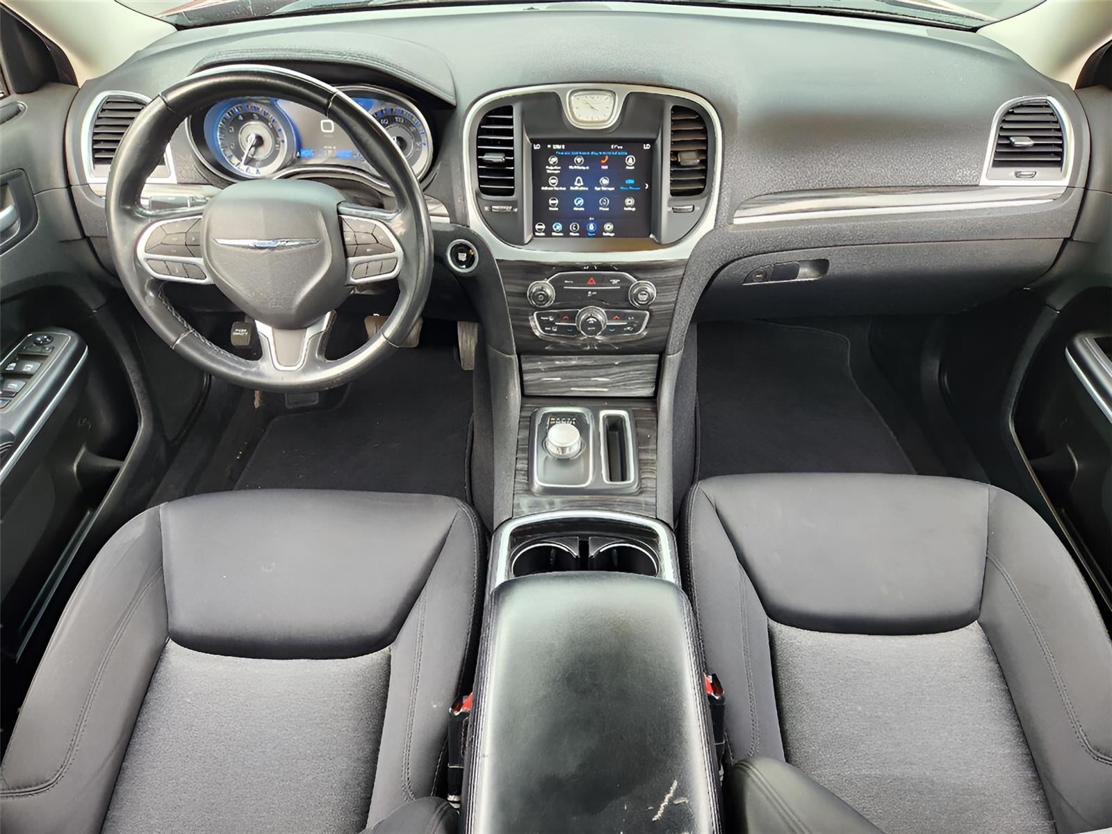 2022 Chrysler 300 Touring