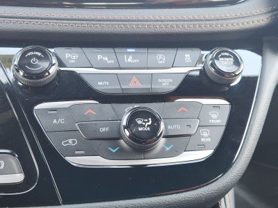 2024 Chrysler Pacifica Pinnacle