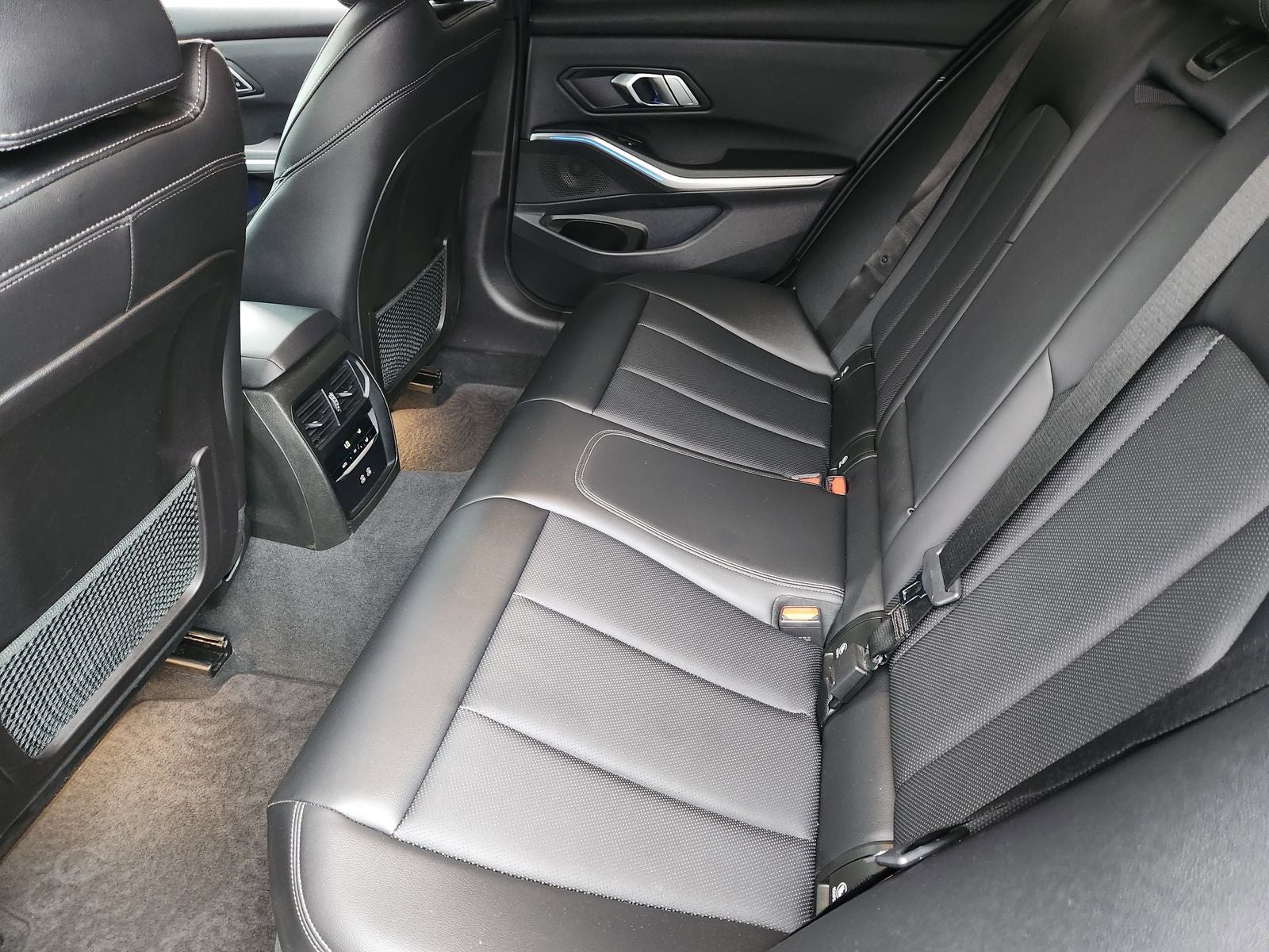 2022 BMW 3 Series 330i