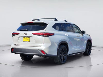 2022 Toyota Highlander L