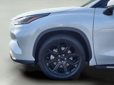 2022 Toyota Highlander L
