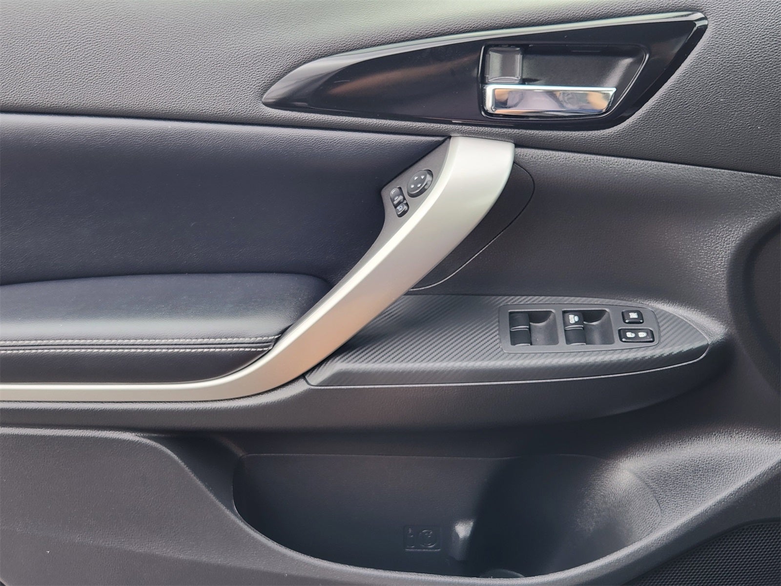 2025 Mitsubishi Eclipse Cross SE