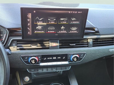 2023 Audi A4 Sedan S line Premium
