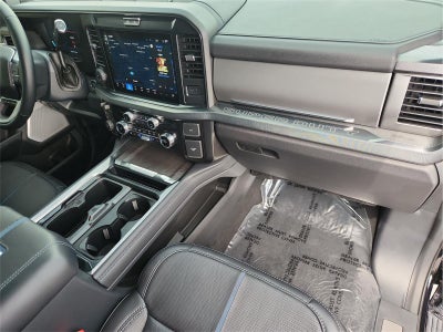 2025 Ford Super Duty F-250 Platinum