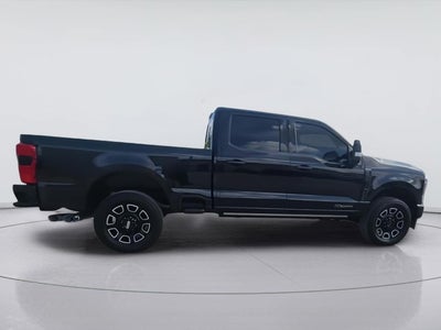 2025 Ford Super Duty F-250 Platinum