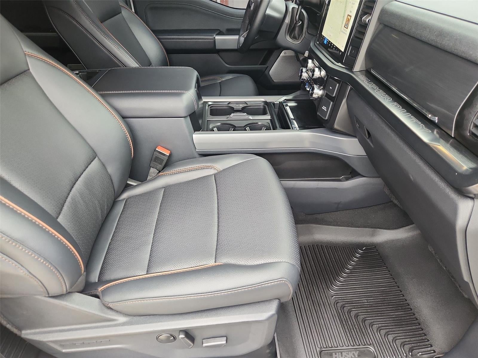 2026 Ford Super Duty F-450 DRW Lariat