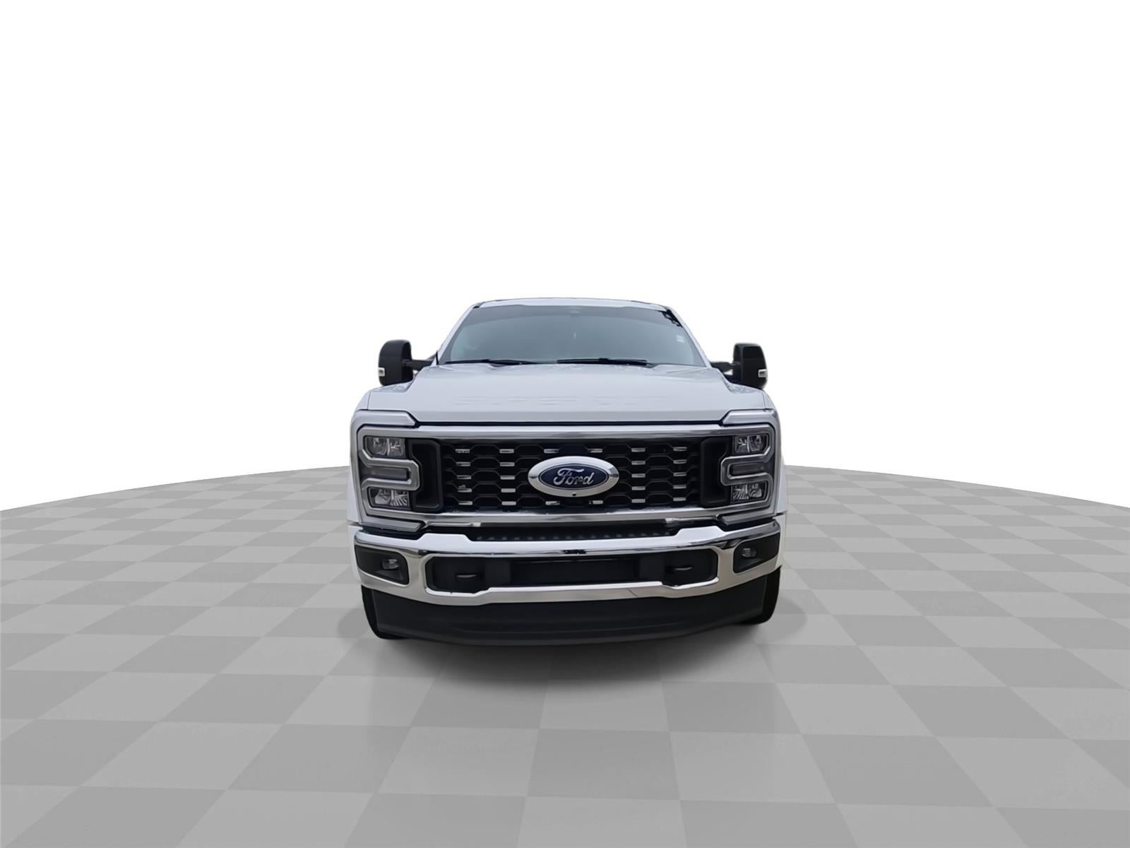 2026 Ford Super Duty F-450 DRW Lariat