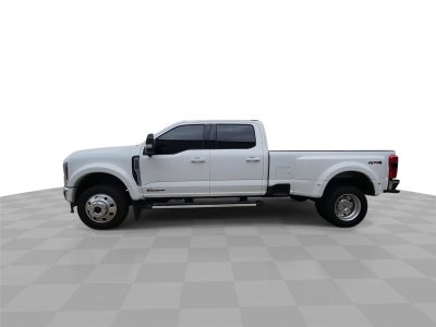 2026 Ford Super Duty F-450 DRW Lariat