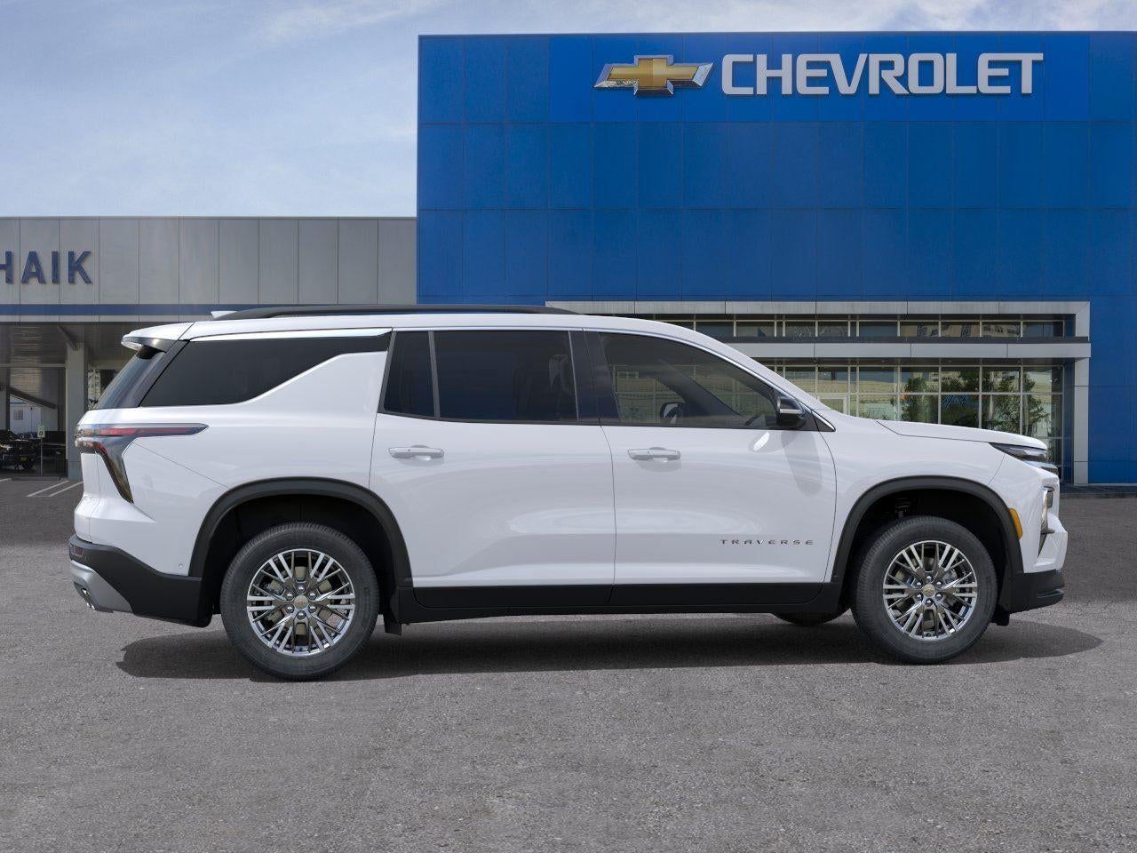 2026 Chevrolet Traverse FWD LT