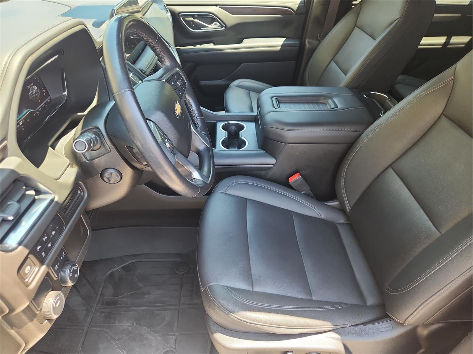 2023 Chevrolet Suburban LT