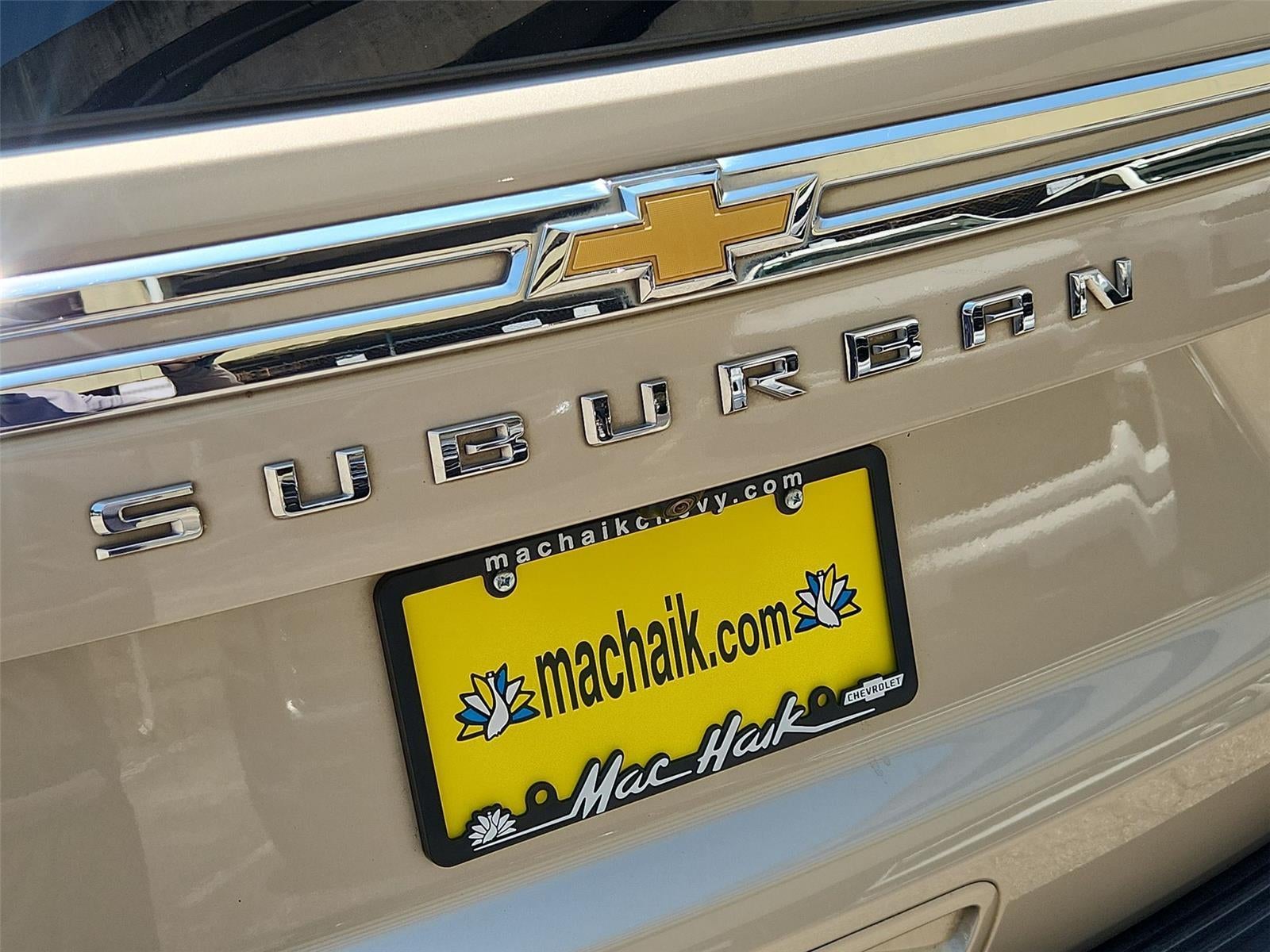 2023 Chevrolet Suburban LT
